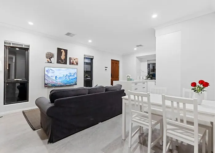 Professional Single 3 Walk To Curtin Uni Ferienhaus Naperville